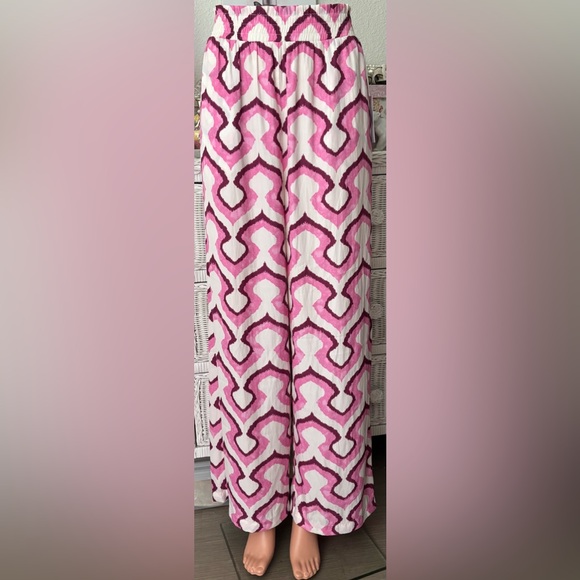 Rose & Olive Pants - Rose & Olive Resort wide leg Pants high waisted - Pink & White colors Size S NWT